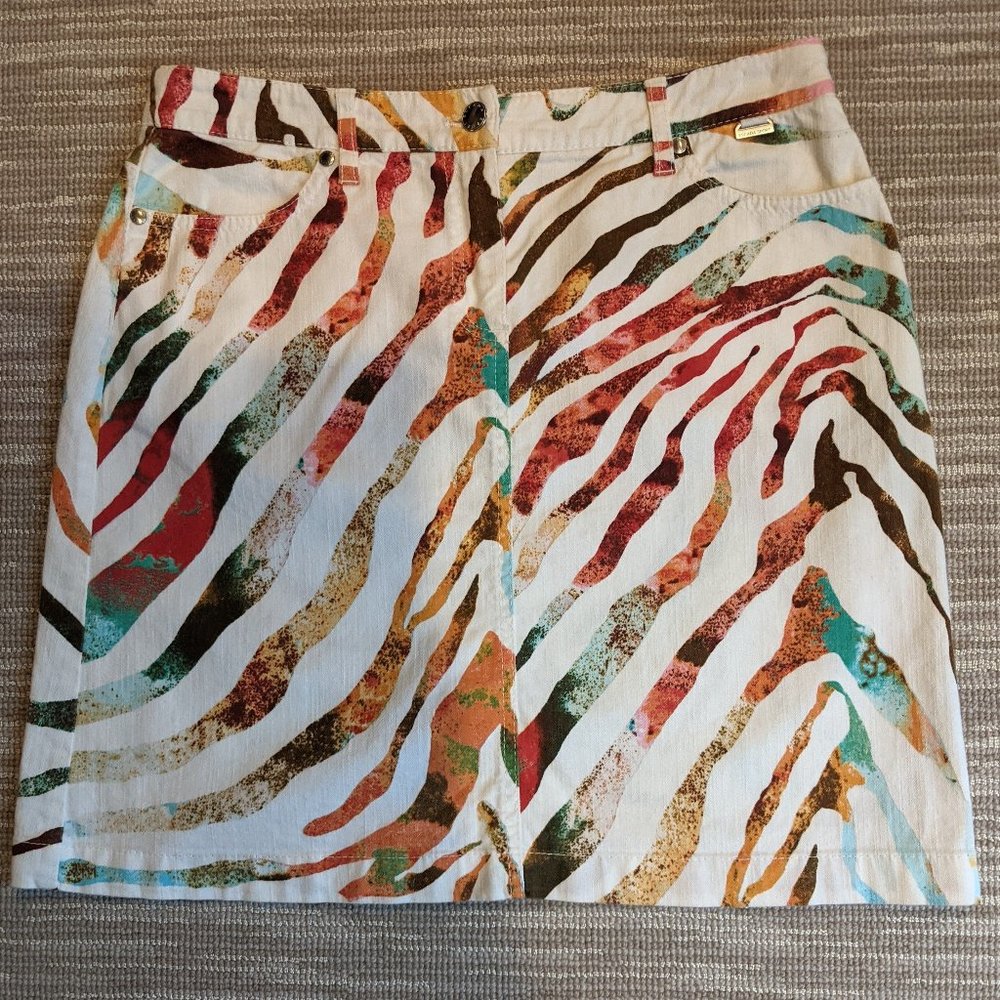 Escada women's skirt, size 36